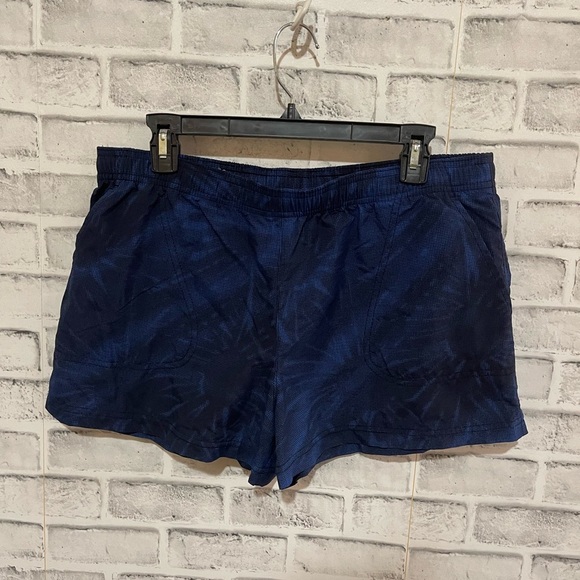 Women’s Columbia two tone blue colored shorts Large - Picture 1 of 3